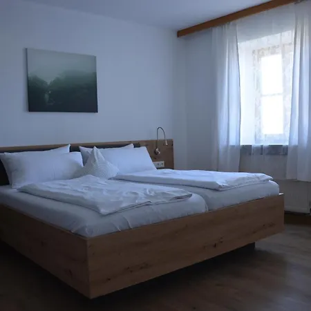Hotel Garni Kern Halfing Esterno foto